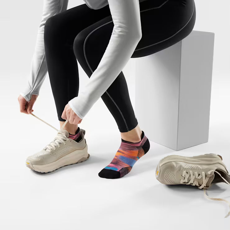 Smartwool Merino Women's Run Brushed Print Low Ankle Socks - Image 2