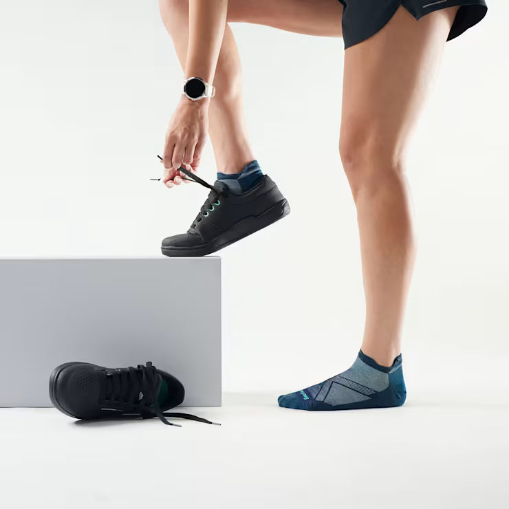 Smartwool Merino Women's Bike Low Ankle Socks - Image 2