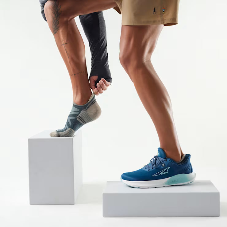 Smartwool Merino Hike Low Ankle Socks - Image 2