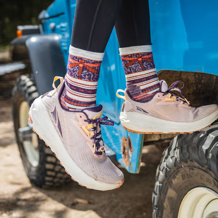 Smartwool Merino Women's Hike Dragon Stitch Mid Crew Socks - Image 3